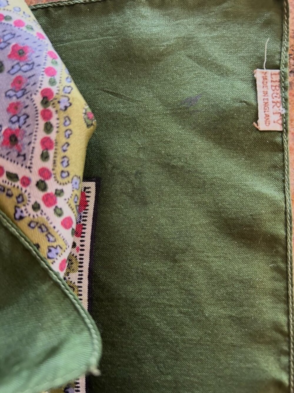 Vintage Liberty of London Green Border Silk Scarf - Picture 12 of 12